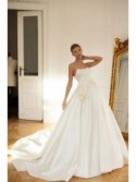 abito da sposa 2024 Less is More Oranta - Eva Lendel