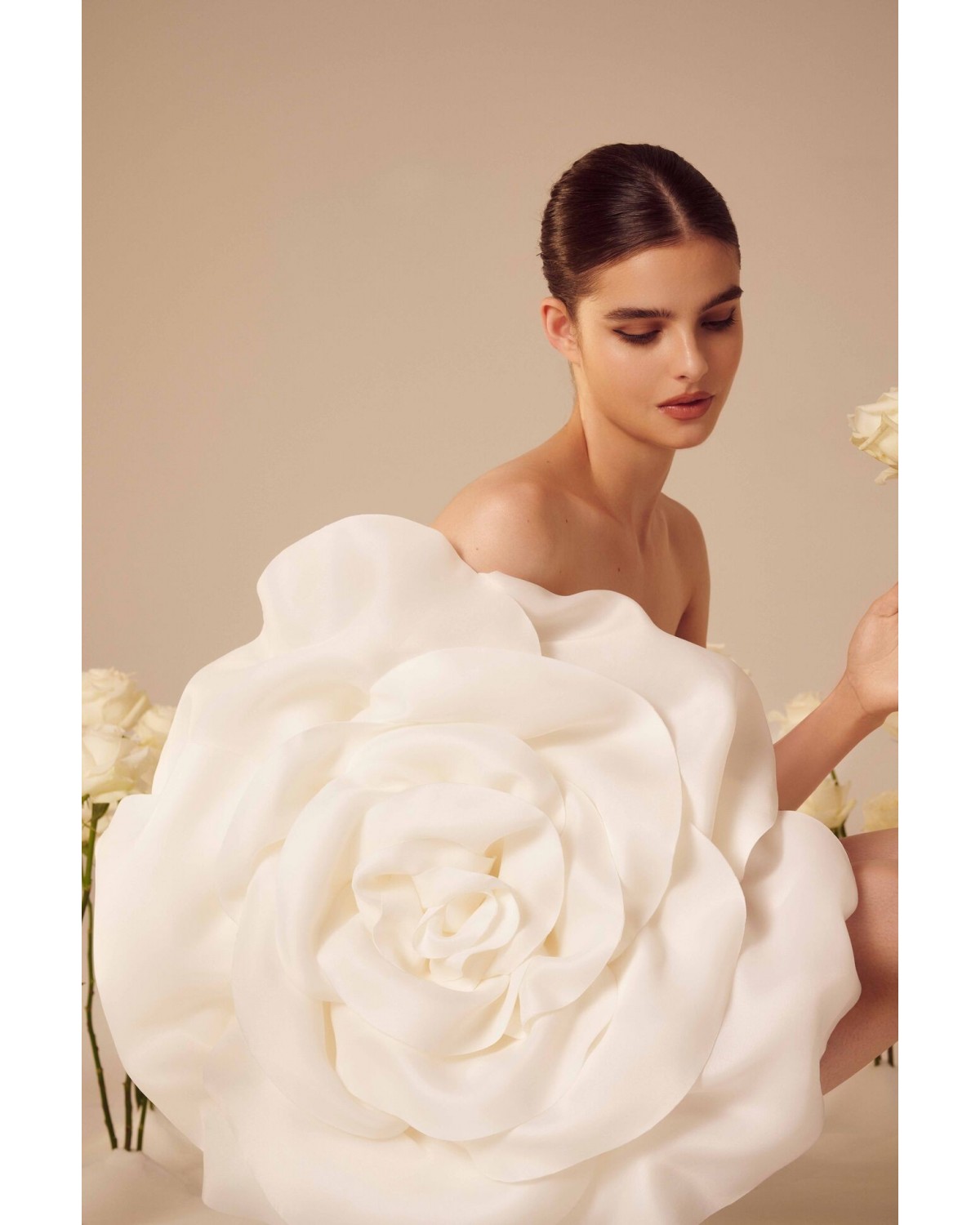 abito da sposa nf023 FW24 - Nicole + Felicia