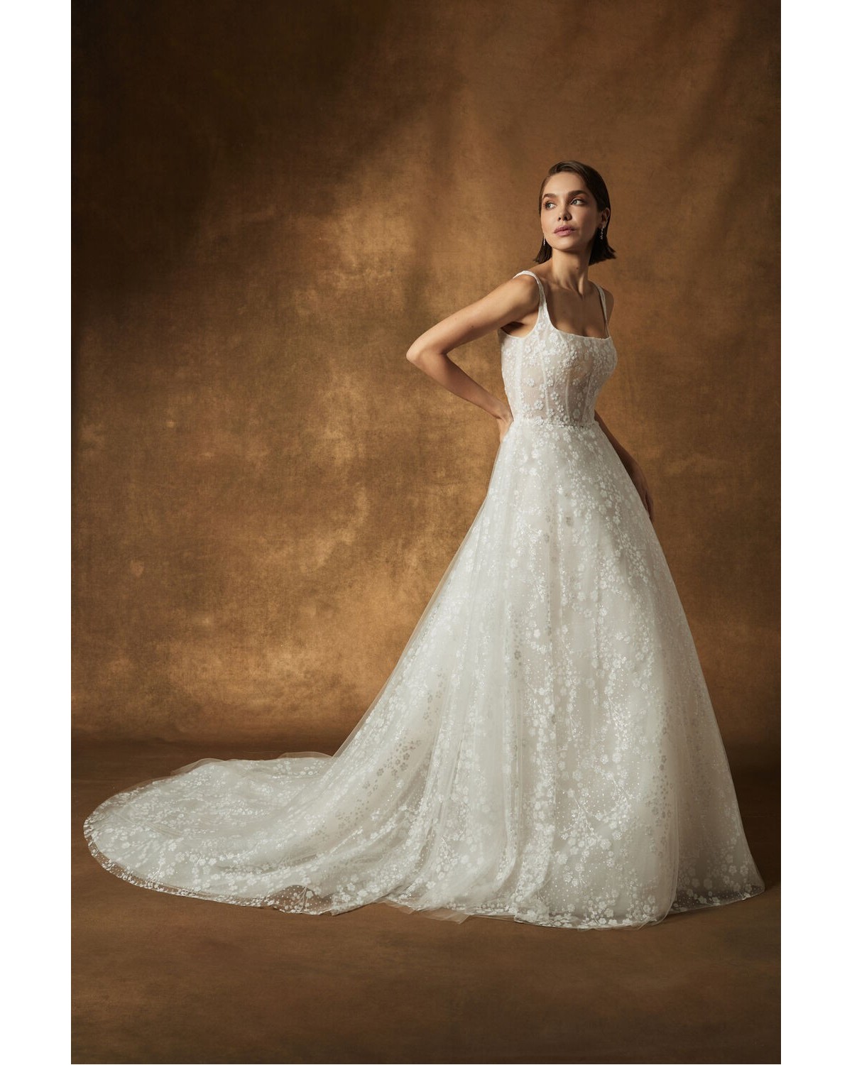 abito da sposa I0204 SKY 2024 - Mark Ingram