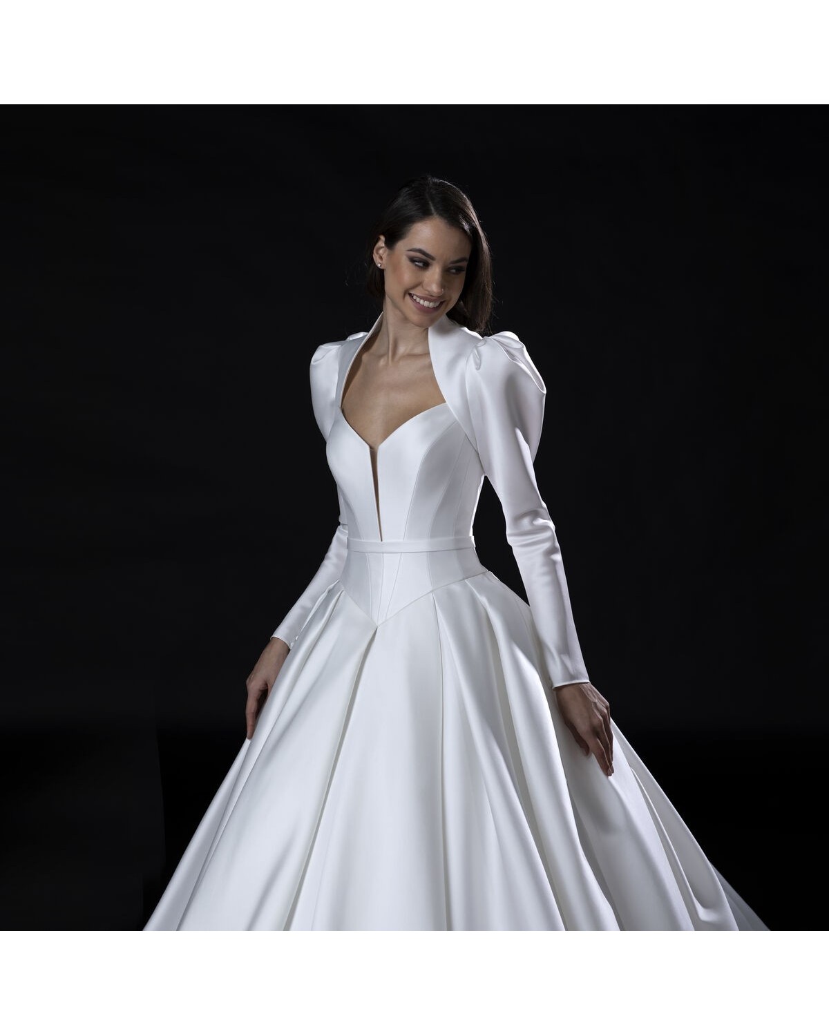 abito da sposa E0889 2024 - Valentini Couture