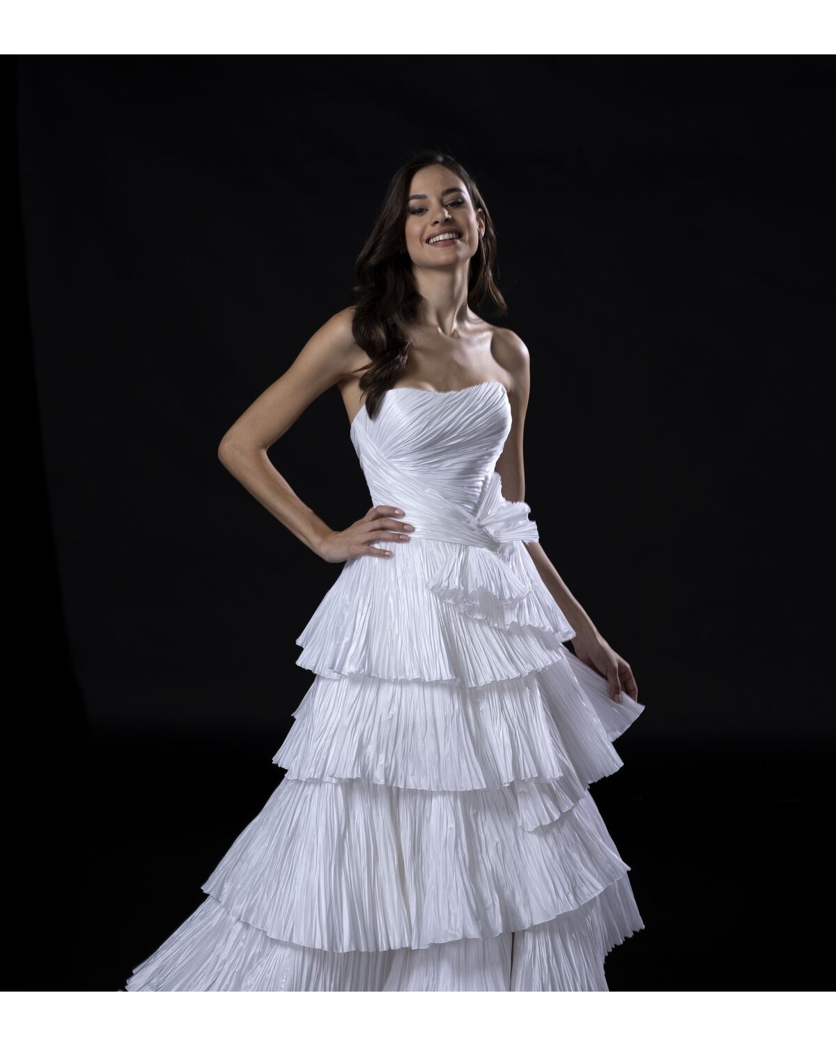 abito da sposa E0887 2024 - Valentini Couture