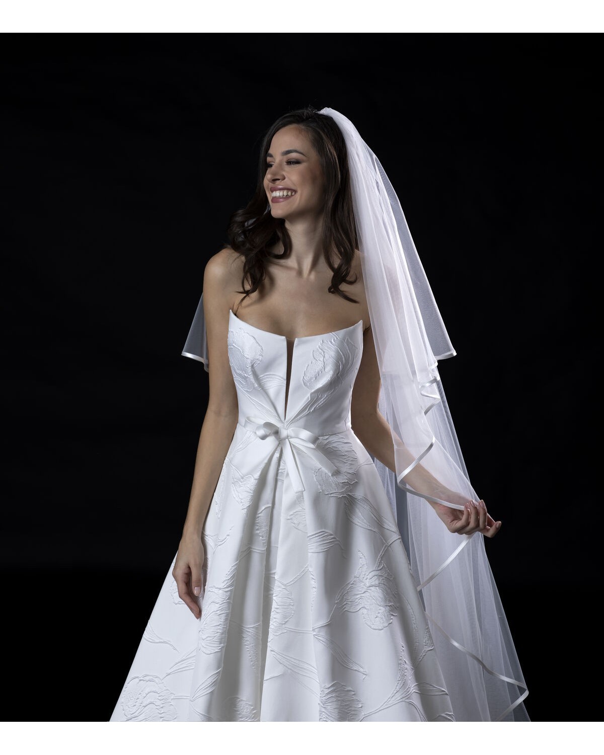 abito da sposa E0867 2024 - Valentini Couture