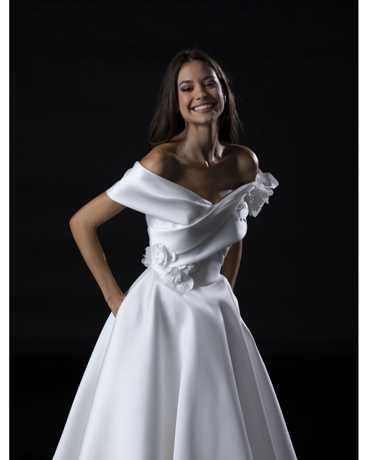 abito da sposa E0861 2024 - Valentini Couture