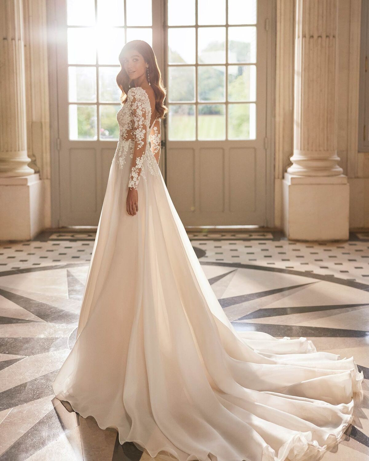 abito da sposa ernest 2025 - Rosa Clarà 