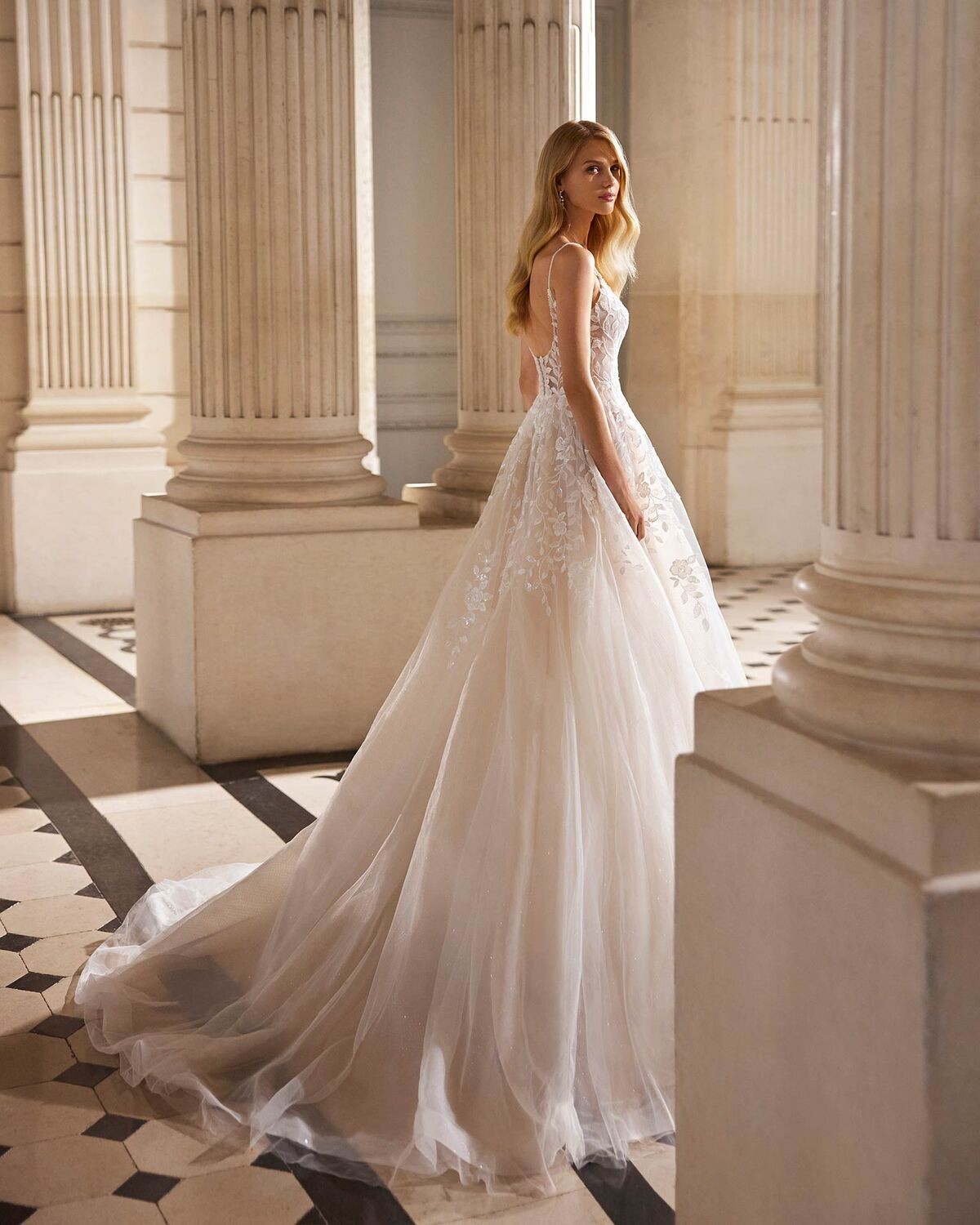 abito da sposa estelle 2025 - Rosa Clarà 