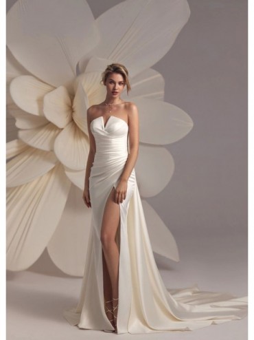 abito da sposa 2025 chantel Less is More - Eva Lendel