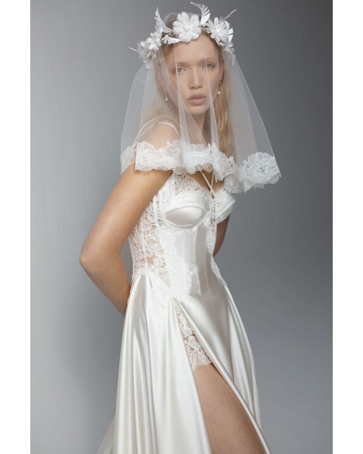 abito da sposa 2025 Loredana Boho - Yolan Cris