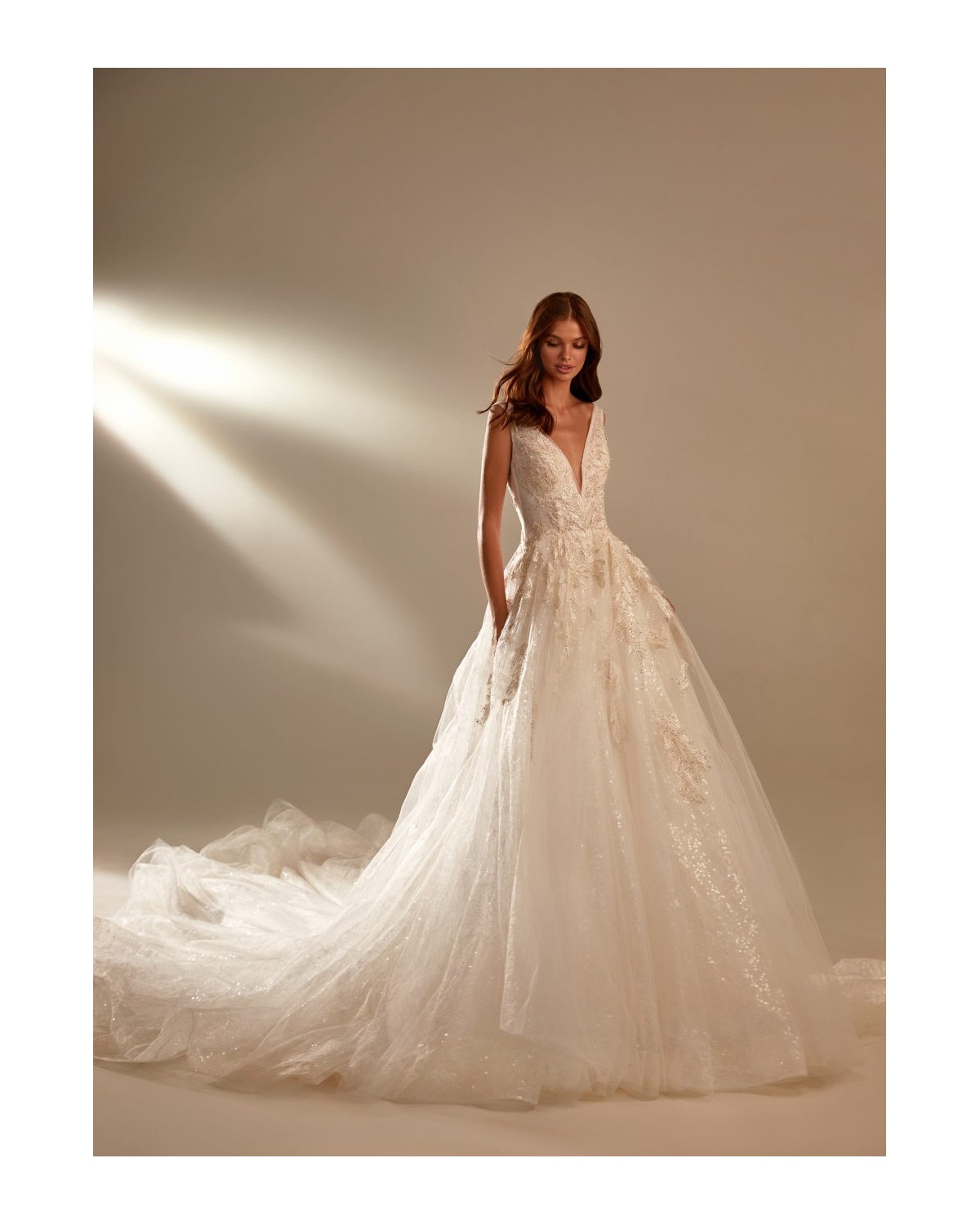 Meri - In The Name of Love - abito da sposa collezione 2020 2021 - Milla Nova