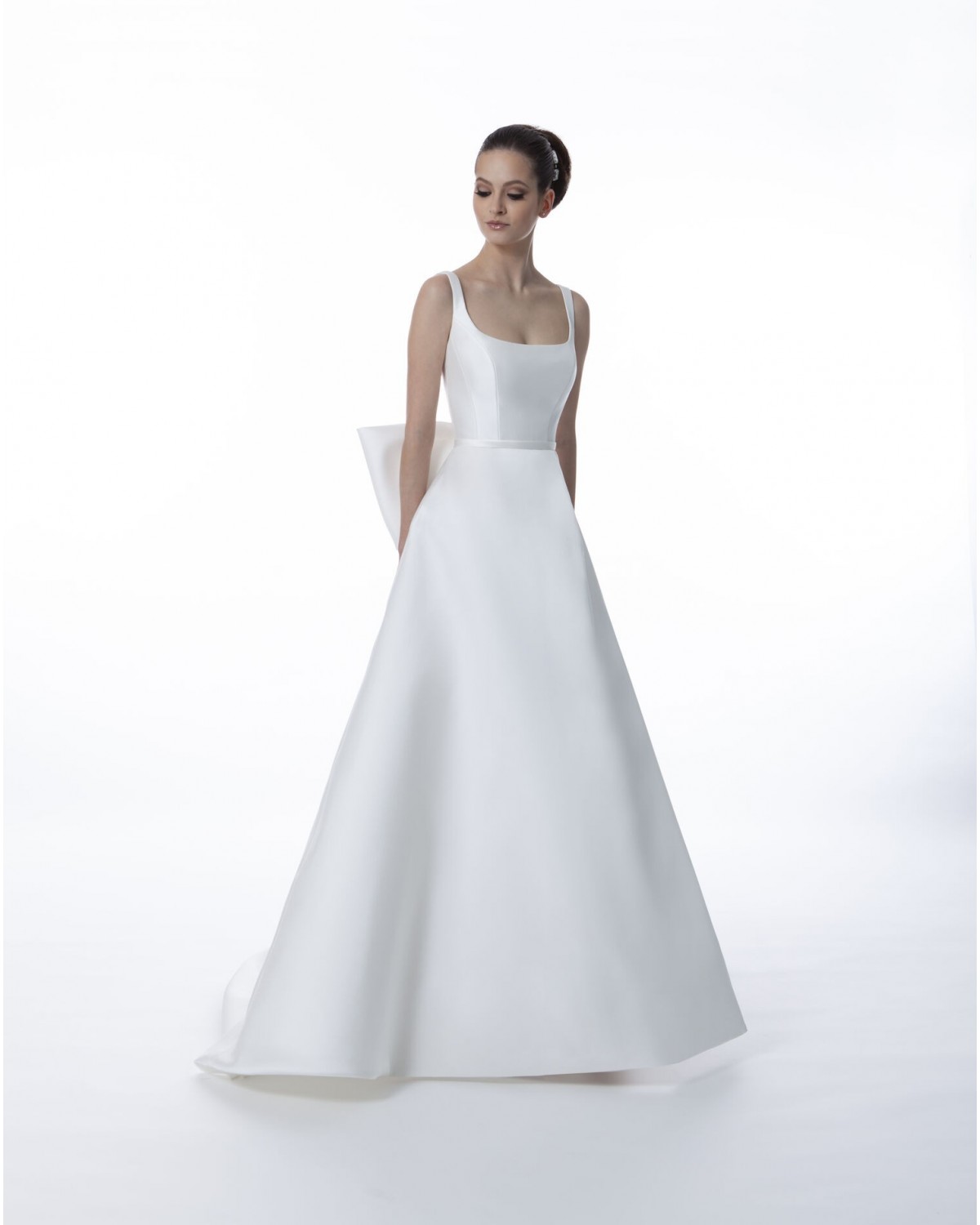 I0141 - abito da sposa collezione  sp 2023 - Mark Ingram