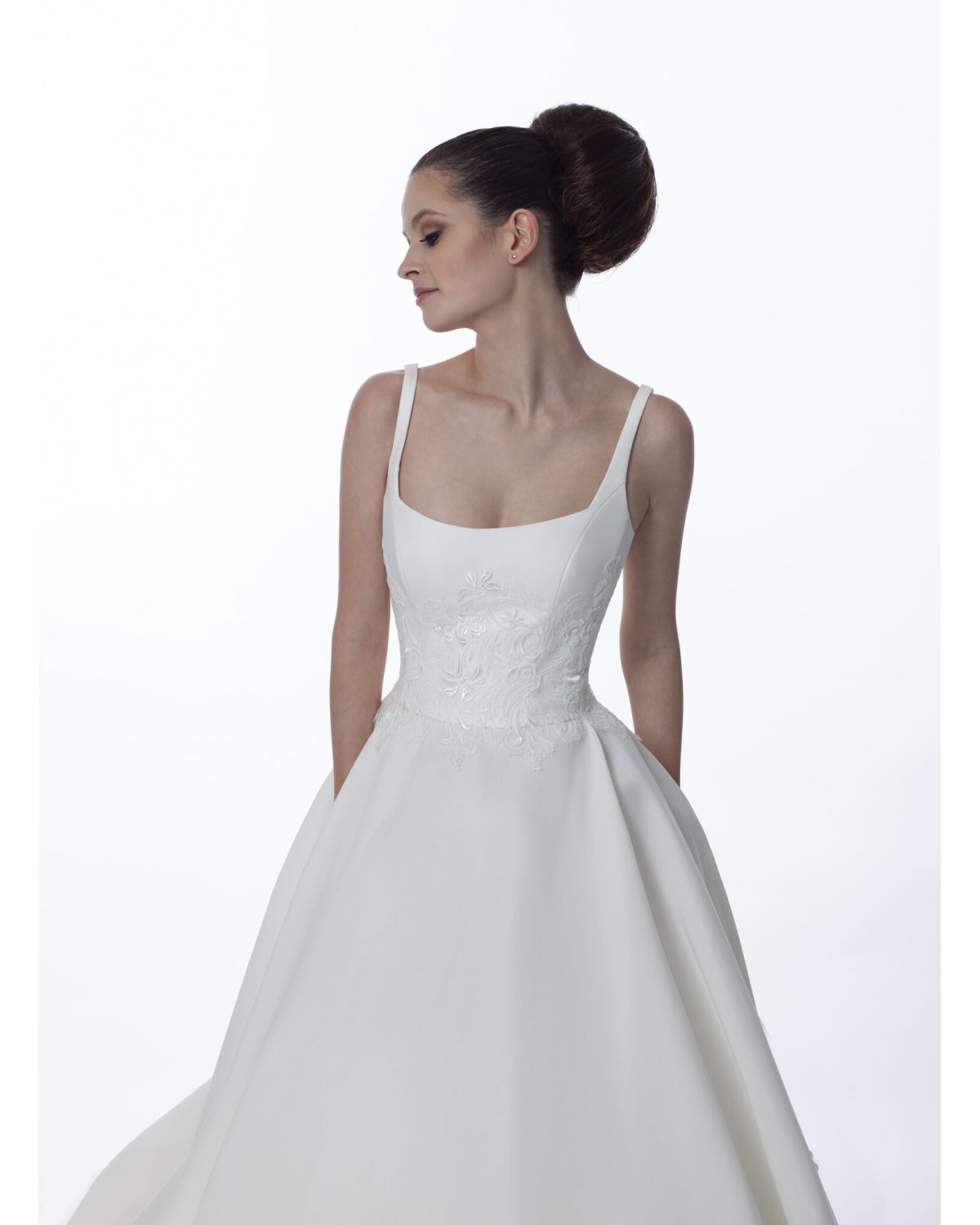 I0145 - abito da sposa collezione  sp 2023 - Mark Ingram