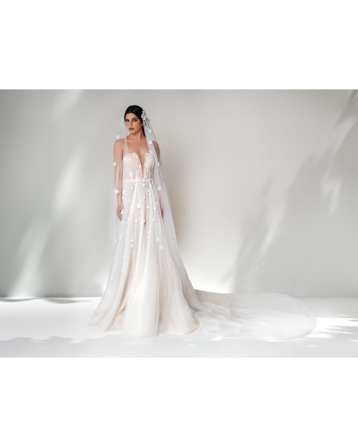 abito da sposa 2023 amata - collezione Essenza Siciliana - Claudio Di Mari