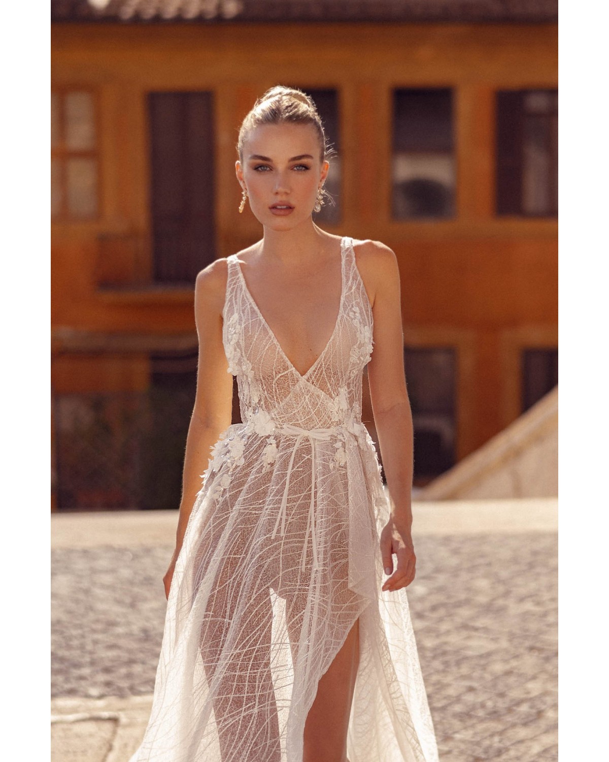 abito da sposa Collezione Pantheon 2024 Leah - MUSE by Berta