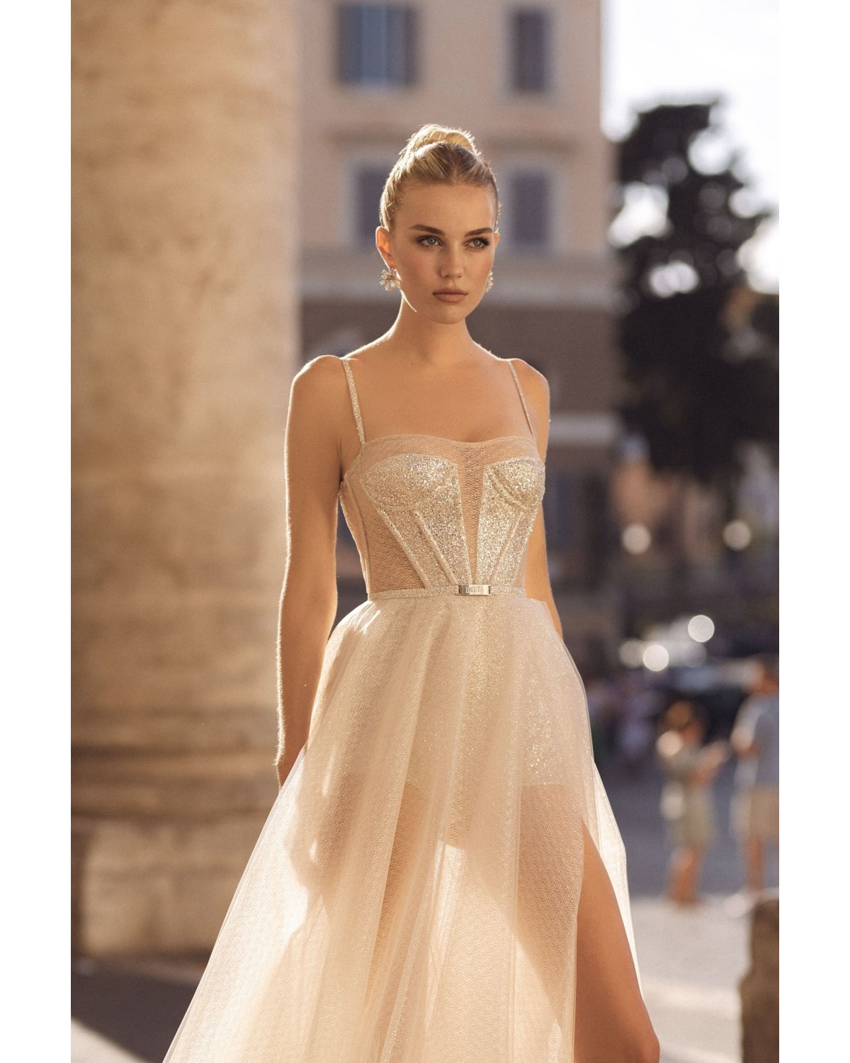 abito da sposa Collezione Pantheon 2024 Lauren - MUSE by Berta