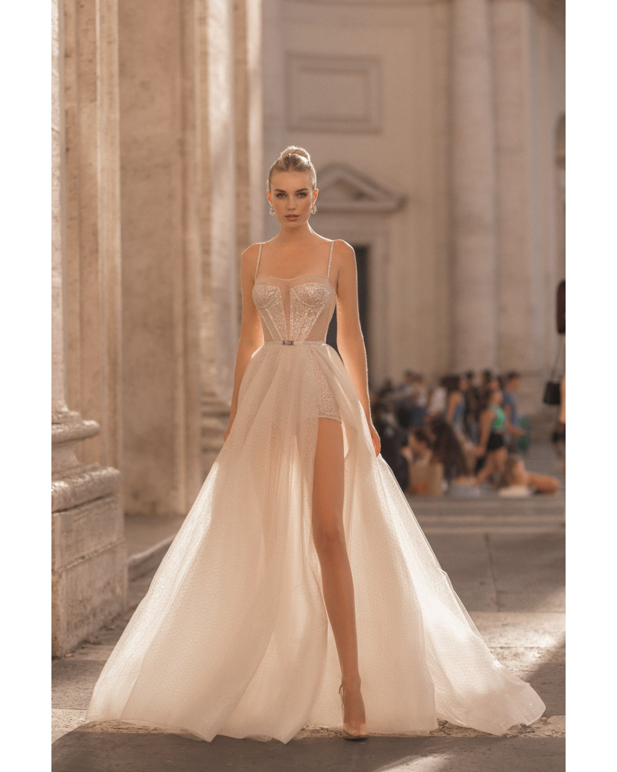 abito da sposa Collezione Pantheon 2024 Lauren - MUSE by Berta