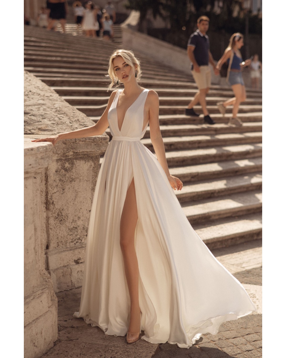 abito da sposa Collezione Pantheon 2024 Lia - MUSE by Berta