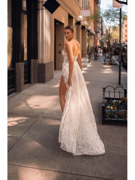 abito da sposa Collezione NYC 2024 Maria - MUSE by Berta